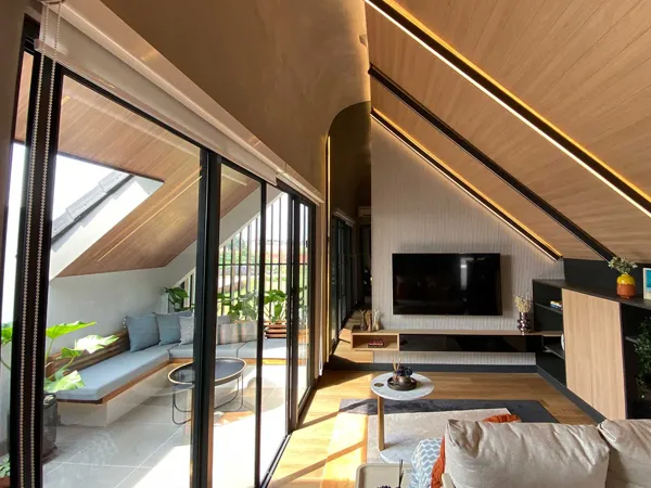 Leonora Interior 1