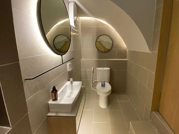 Leonora Interior 9